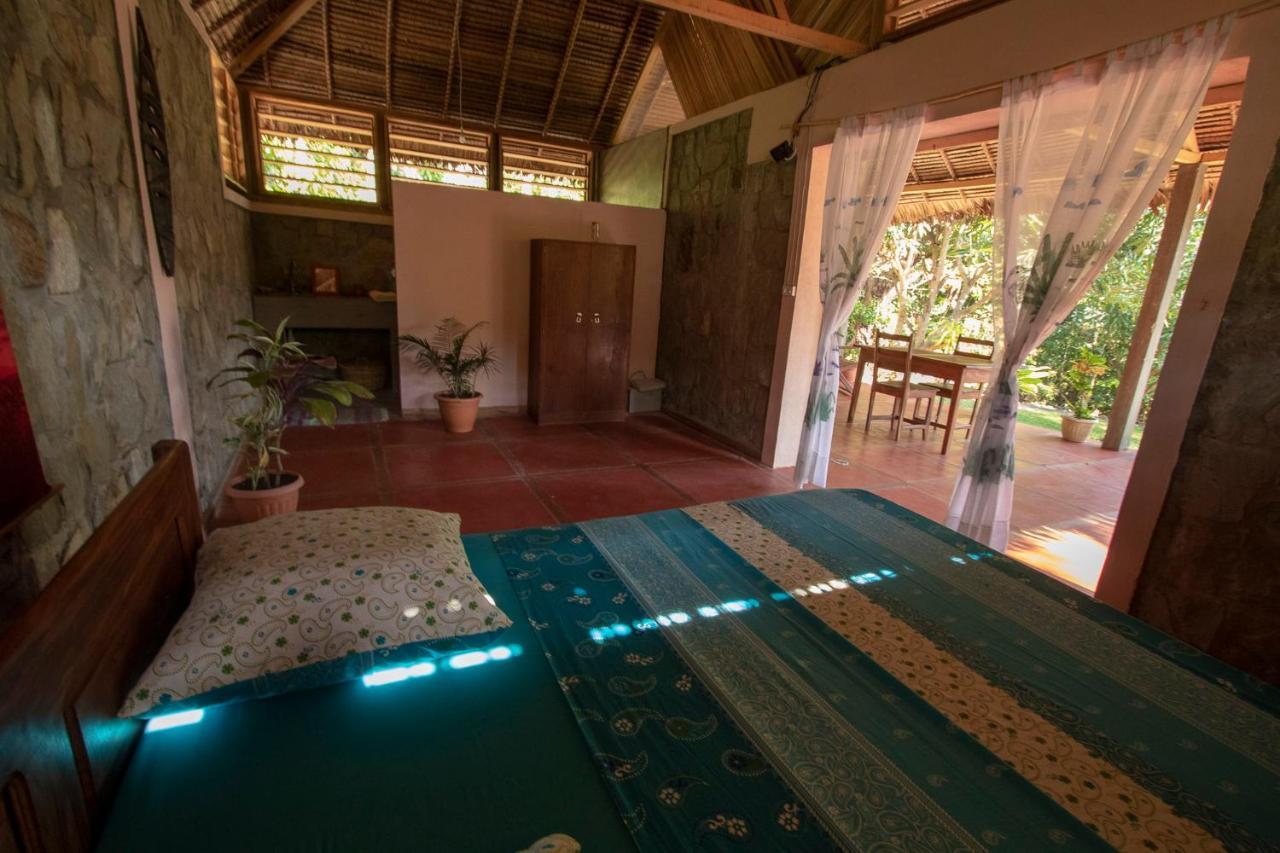Bed and Breakfast Les Jardins D'Ankify Andimaka Exteriér fotografie